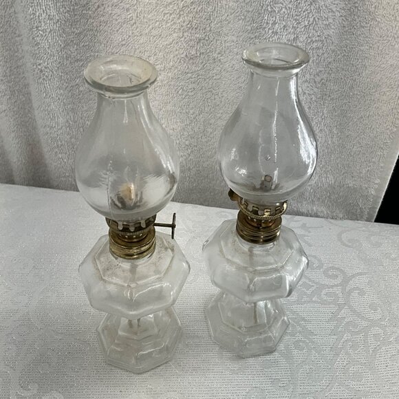 Vintage Clear Glass Oil Lamps Set/2  6.5 Inches - Picture 3 of 6